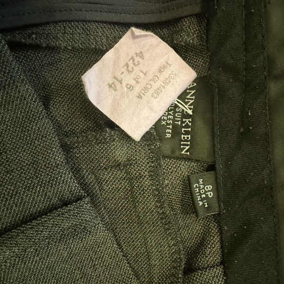 Women’s size 8P Anne Klein dress pants, gray. Great condition - Picture 3 of 3